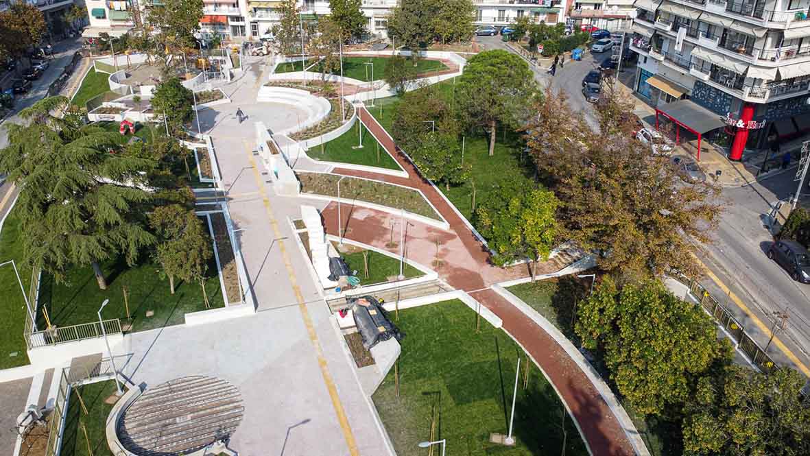 Ανάπλαση πάρκου «Ρουμανικών» μεταξύ των οδών Βενιζέλου, Καραμανλή, Παπανδρέου στη Δ. Ε. Νεάπολης